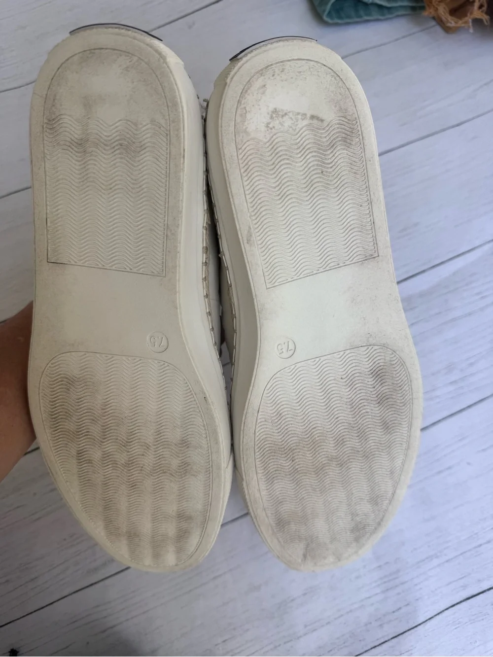 Kate Spade White Leather Scallop Espadrille Slip On Sneakers Size 7.5 Coastal
